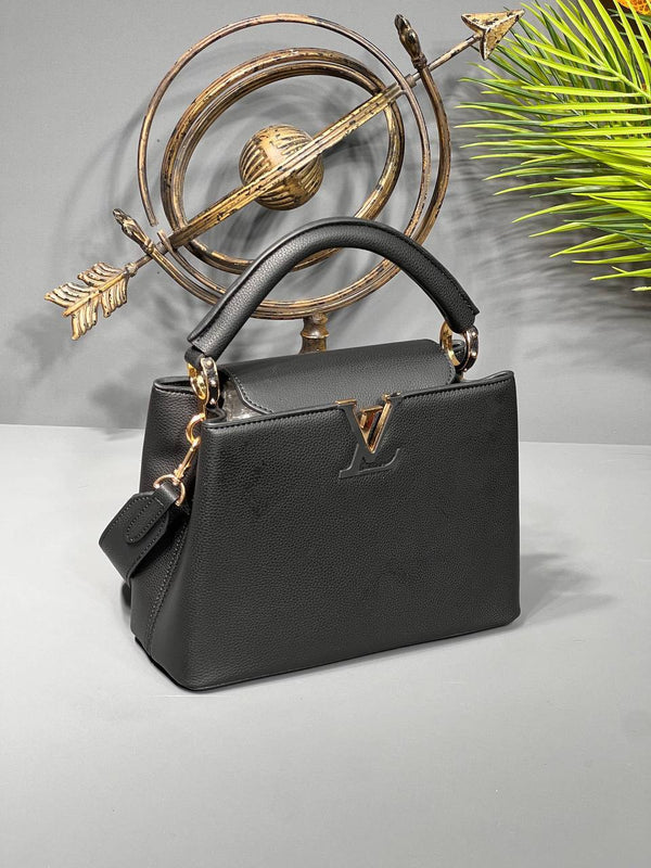 LOUIS VUITTON The Capucines LARGE
