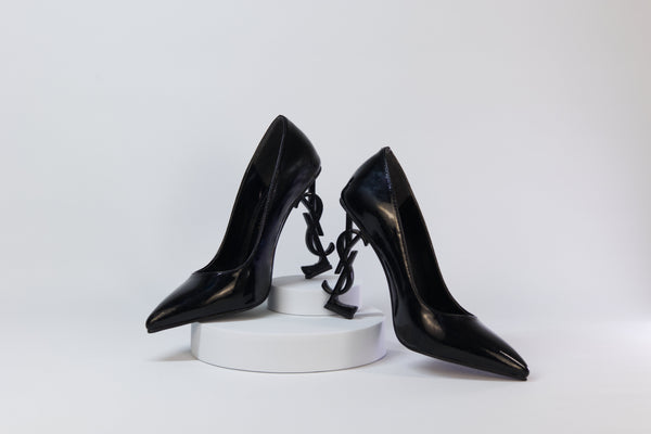 Ysl close black